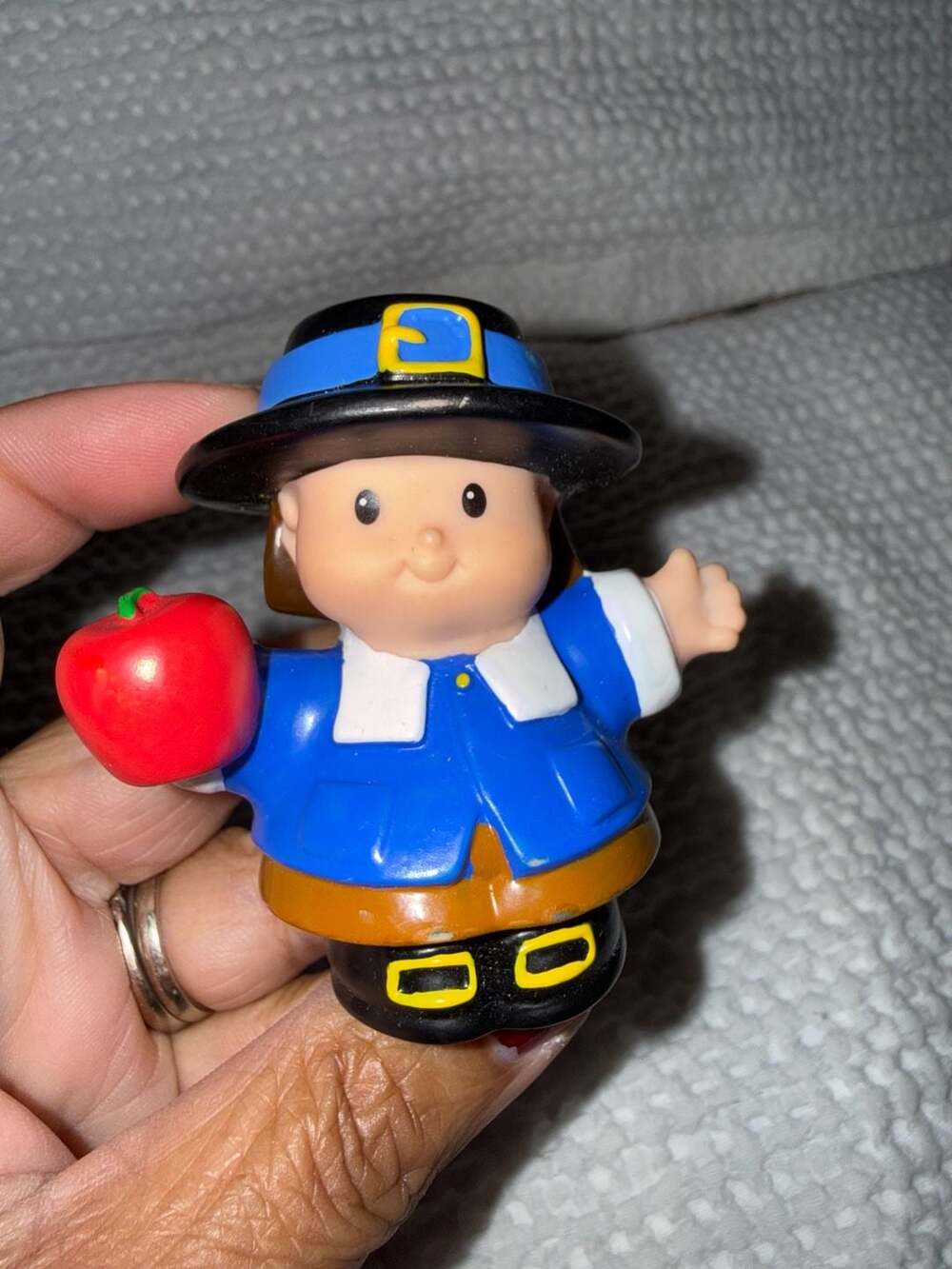 Fisher-Price Little People Thanksgiving Pilgrim Boy Figure With Apple